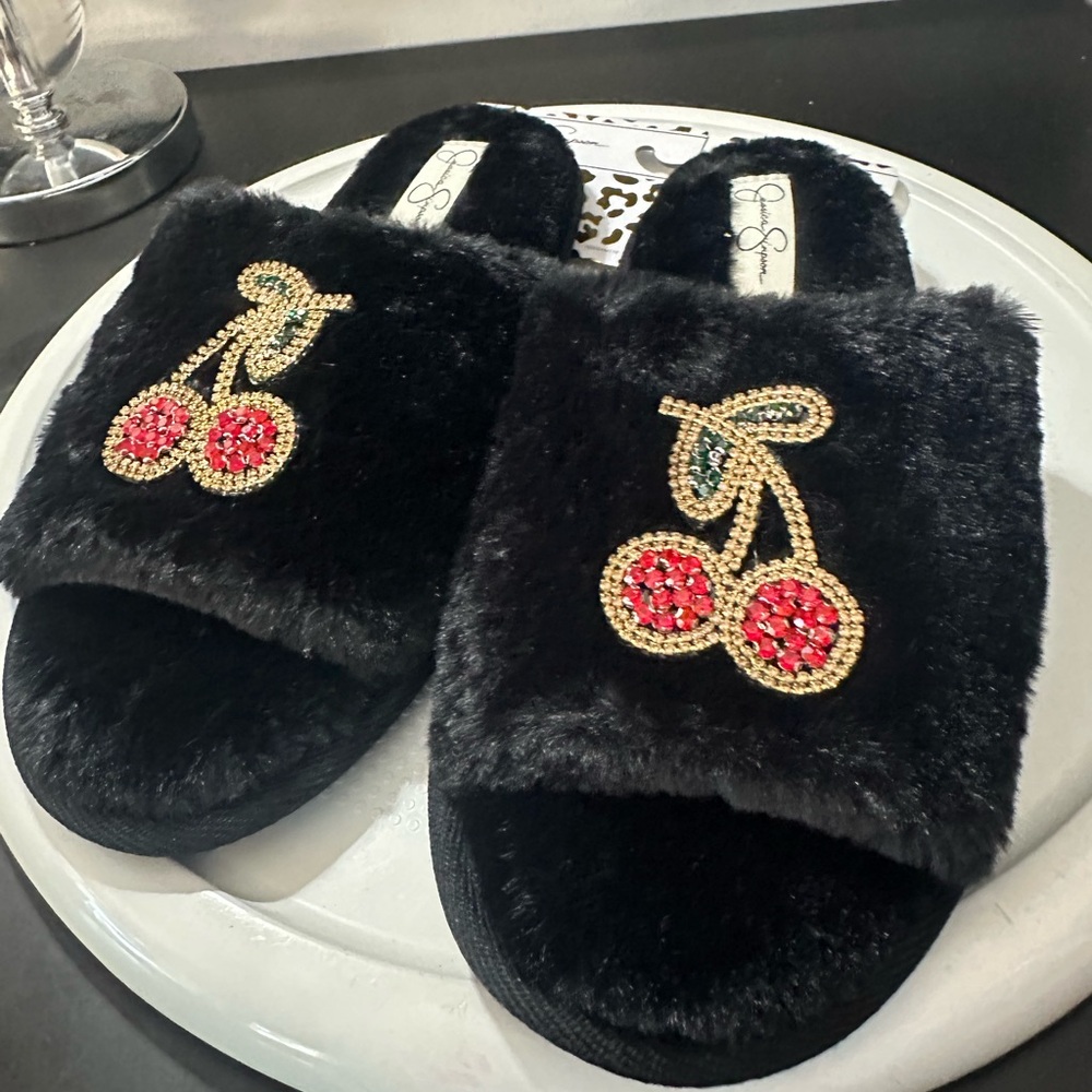 🆕Jessica Simpson Cherry Slippers